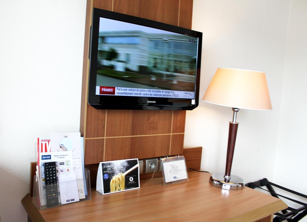 Kyriad Ferrand Centre 3*