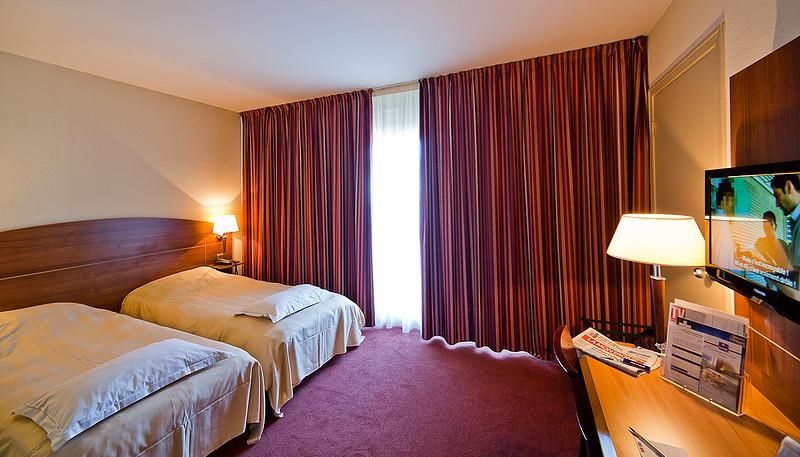 Hotel Kyriad Ferrand Centre 3*